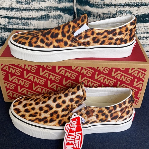 Vans Classic Slip-On Leopard Black/True White WMNS - Picture 1 of 16